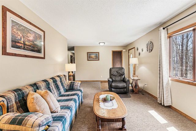 1754 W Chippewa River Road, Midland, MI 48640