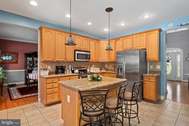 75 SAINT JOHNS RD W, Littlestown, PA 17340