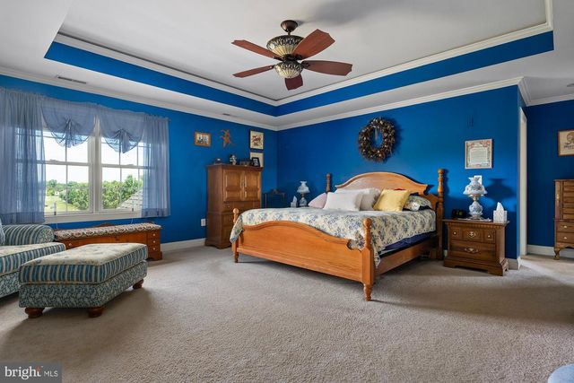 75 SAINT JOHNS RD W, Littlestown, PA 17340
