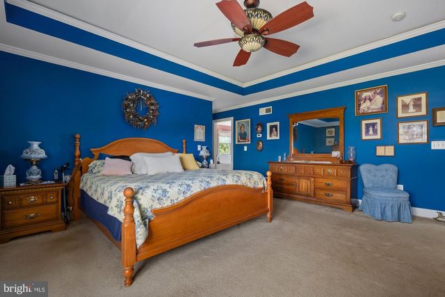 75 SAINT JOHNS RD W, Littlestown, PA 17340