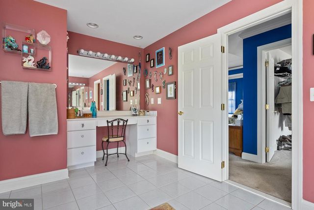 75 SAINT JOHNS RD W, Littlestown, PA 17340