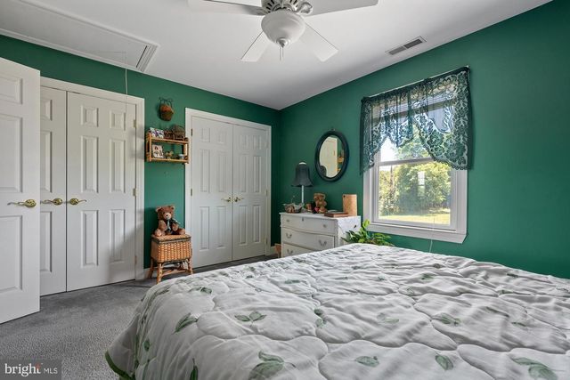 75 SAINT JOHNS RD W, Littlestown, PA 17340