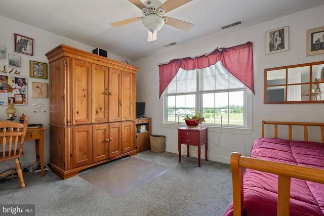 75 SAINT JOHNS RD W, Littlestown, PA 17340