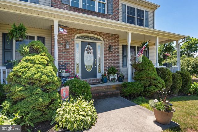 75 SAINT JOHNS RD W, Littlestown, PA 17340