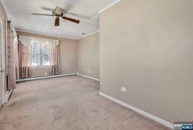 54 Gall Avenue, Elmwood Park, NJ 07407