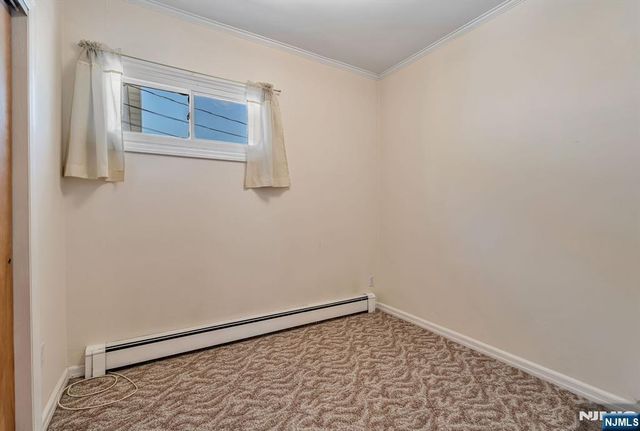 54 Gall Avenue, Elmwood Park, NJ 07407