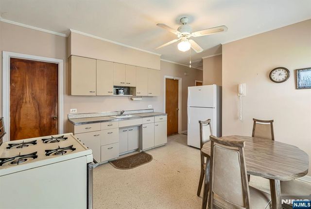 54 Gall Avenue, Elmwood Park, NJ 07407