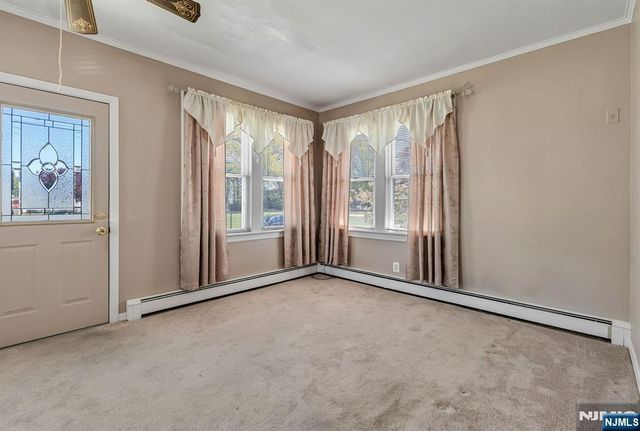 54 Gall Avenue, Elmwood Park, NJ 07407