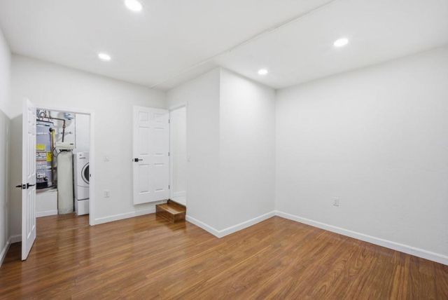 6887 Rockton Avenue, San Jose, CA 95119