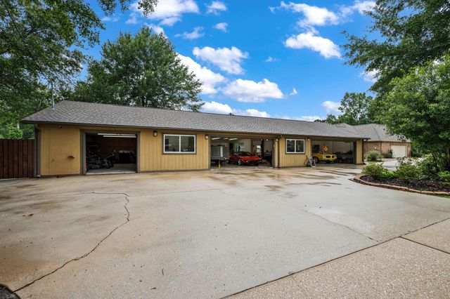 19332 Riverwalk Drive, Porter, TX 77365