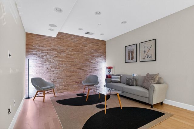 3231 Central Pkwy, Dublin, CA 94568