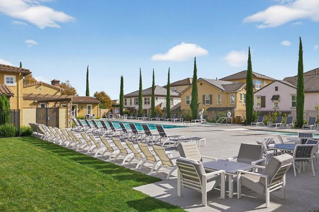 3231 Central Pkwy, Dublin, CA 94568