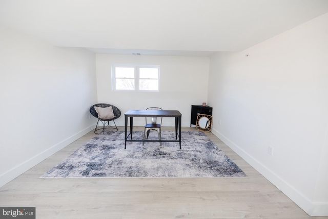 6 VALLEY BEND RD, Westminster, MD 21157
