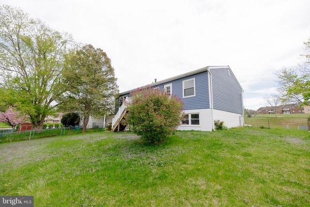 6 VALLEY BEND RD, Westminster, MD 21157