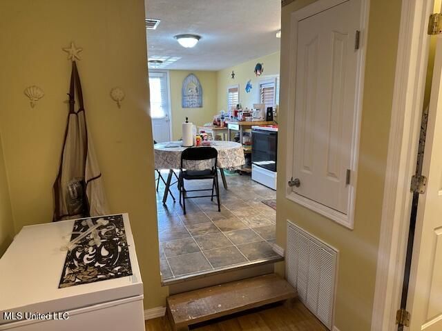 4121 Dolphin Street, Bay Saint Louis, MS 39520