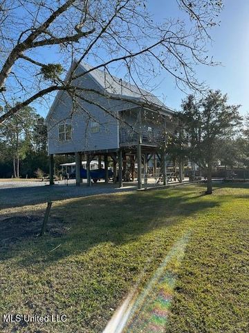 4121 Dolphin Street, Bay Saint Louis, MS 39520