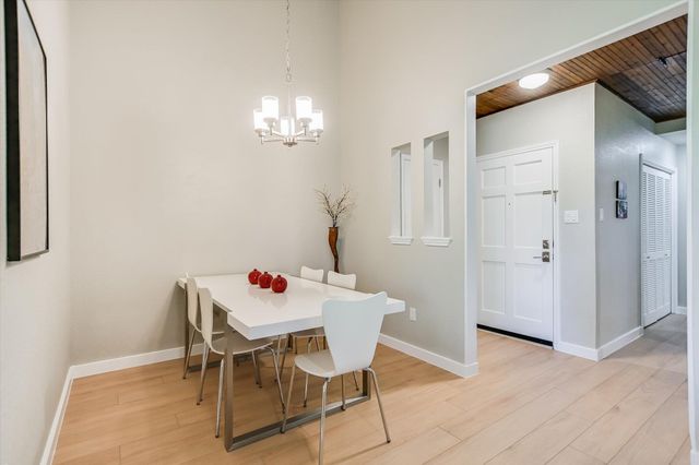 8200 Neely DR 206, Austin, TX 78759