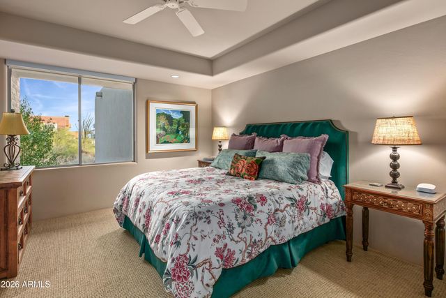 11131 E GRAYTHORN Drive, Scottsdale, AZ 85262