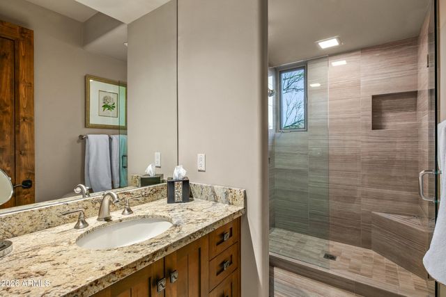 11131 E GRAYTHORN Drive, Scottsdale, AZ 85262