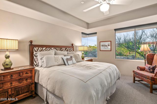 11131 E GRAYTHORN Drive, Scottsdale, AZ 85262