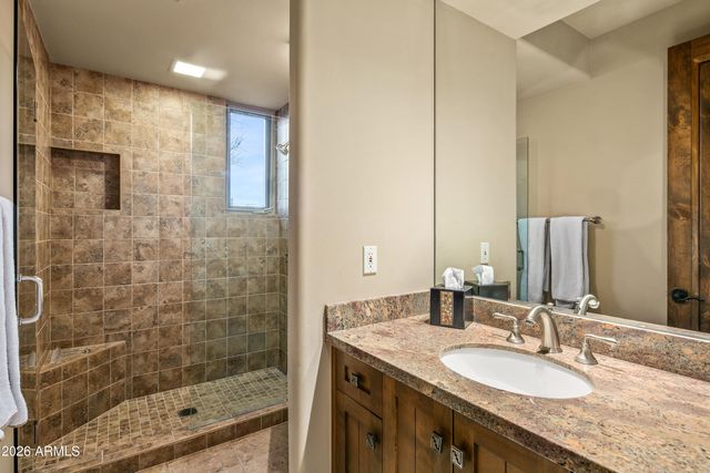 11131 E GRAYTHORN Drive, Scottsdale, AZ 85262