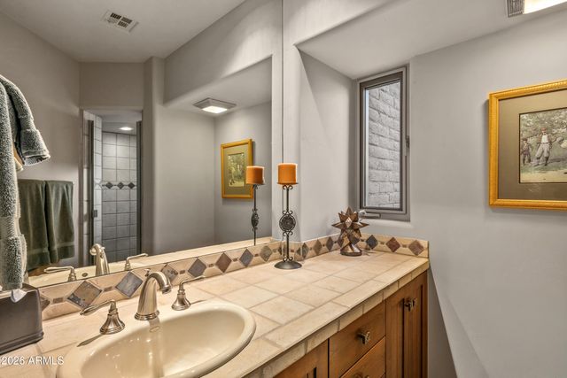 11131 E GRAYTHORN Drive, Scottsdale, AZ 85262