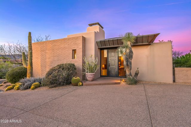 11131 E GRAYTHORN Drive, Scottsdale, AZ 85262