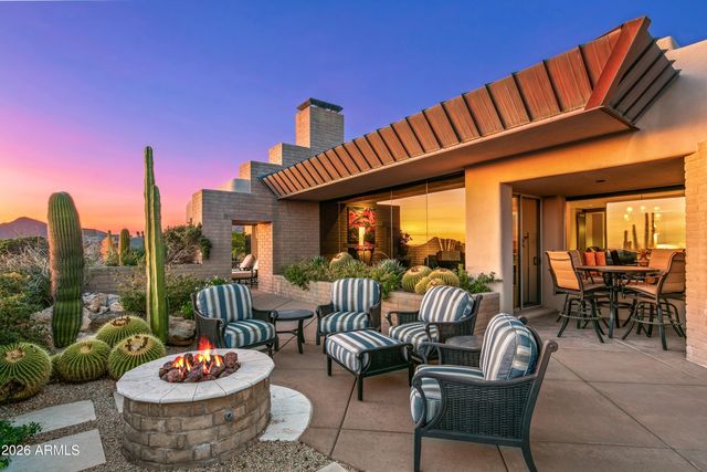 11131 E GRAYTHORN Drive, Scottsdale, AZ 85262