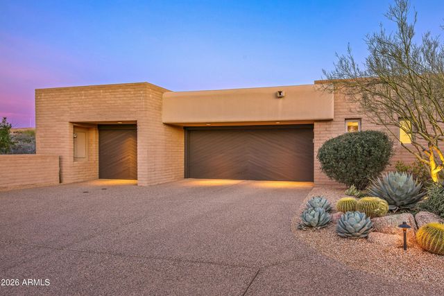 11131 E GRAYTHORN Drive, Scottsdale, AZ 85262