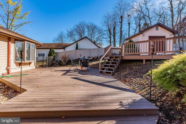 4913 JANELLE DR, Harrisburg, PA 17112