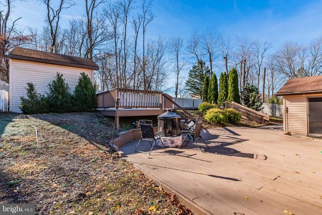 4913 JANELLE DR, Harrisburg, PA 17112