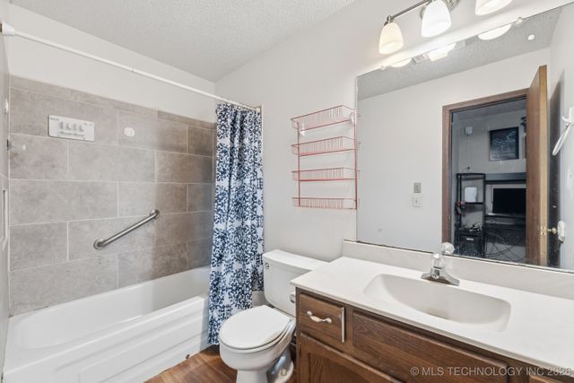 428 N Spruce Avenue, Bartlesville, OK 74006