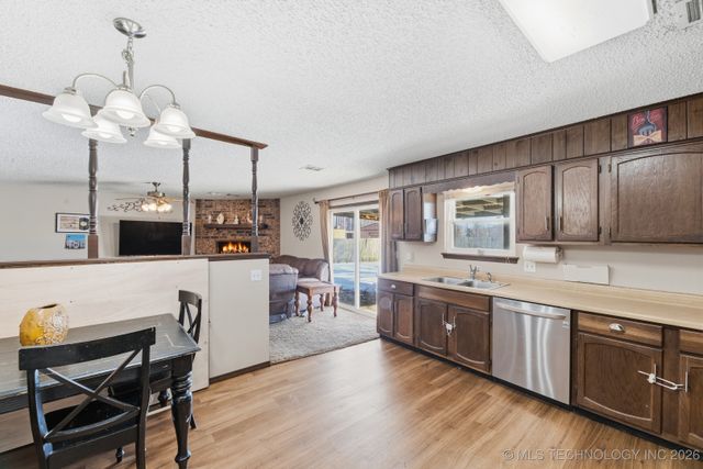 428 N Spruce Avenue, Bartlesville, OK 74006