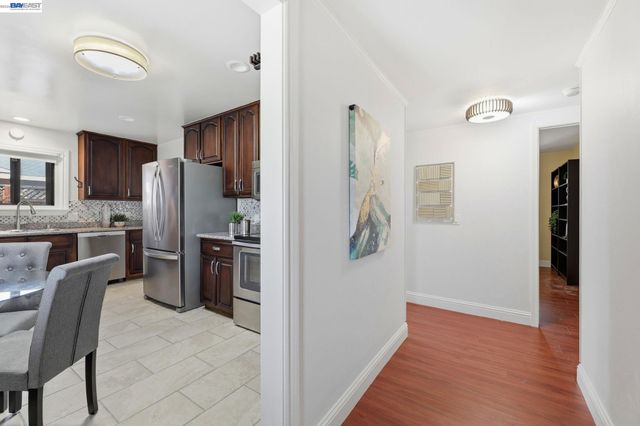 894 Orkney Ave, Santa Clara, CA 95054