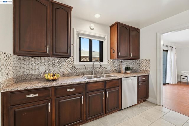 894 Orkney Ave, Santa Clara, CA 95054