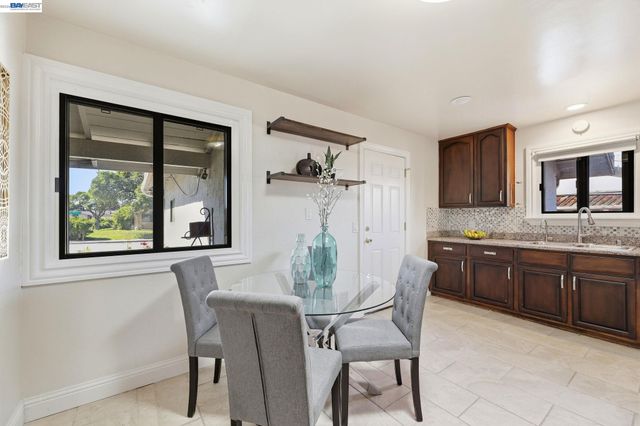 894 Orkney Ave, Santa Clara, CA 95054