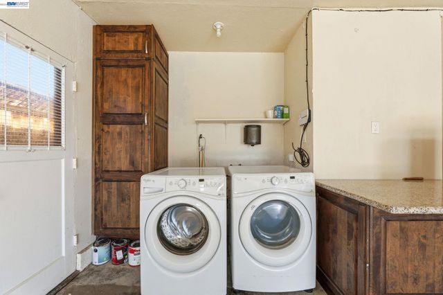 894 Orkney Ave, Santa Clara, CA 95054