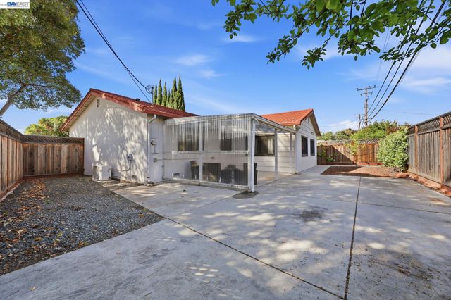 894 Orkney Ave, Santa Clara, CA 95054