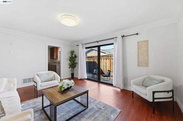 894 Orkney Ave, Santa Clara, CA 95054