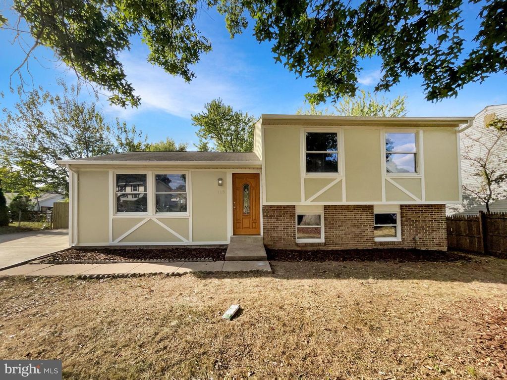 113 N HARRISON RD, Sterling, VA 20164