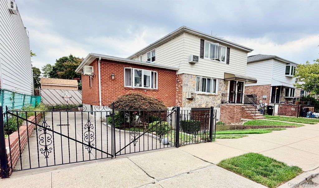 89-16 Doran Ave., Glendale, NY 11385 — photo 3
