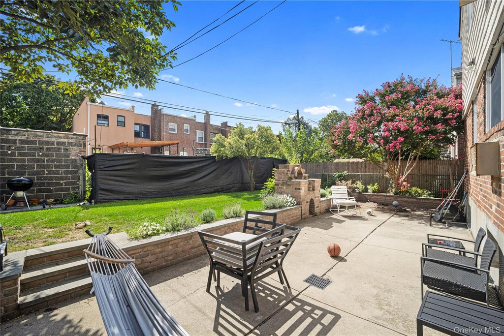 89-16 Doran Avenue, Glendale, NY 11385 — photo 5