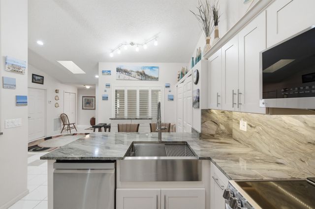 180 Par Drive, Royal Palm Beach, FL 33411