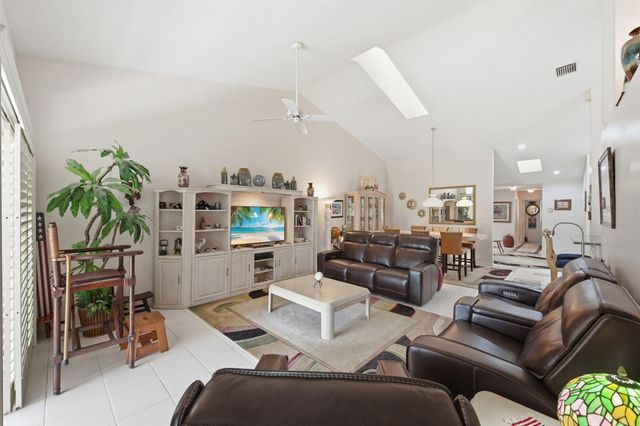 180 Par Drive, Royal Palm Beach, FL 33411