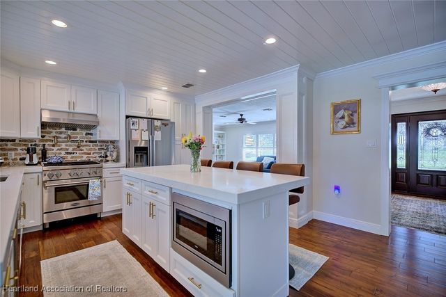 1381 Talbott Circle, Avon Park, FL 33825