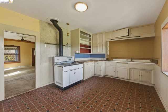 16129 Jacksonville RD, Jamestown, CA 95327