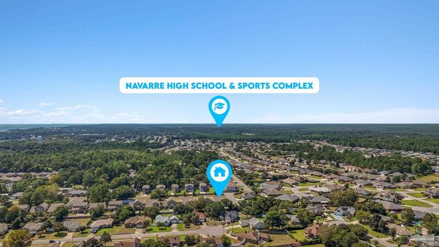 2339 Hadleigh Hills Ct, Navarre, FL 32566