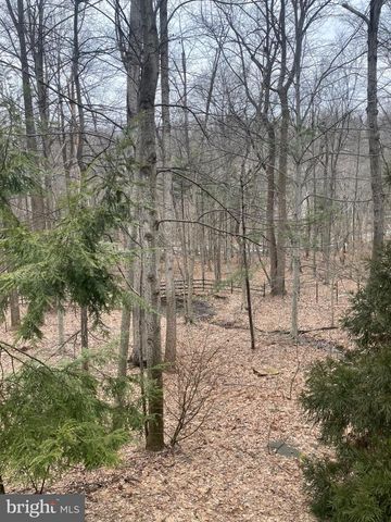 506 HEMLOCK LN, Lebanon, PA 17042