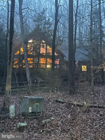 506 HEMLOCK LN, Lebanon, PA 17042