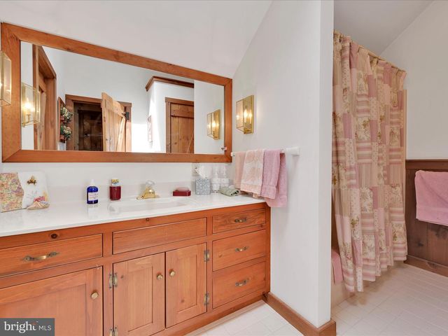 506 HEMLOCK LN, Lebanon, PA 17042